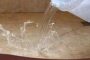 顺河漏水维修 免砸砖防水材料该如何施工